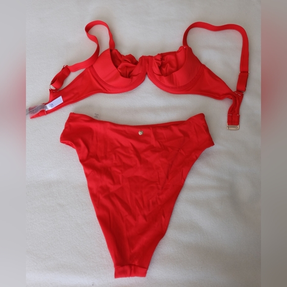 VS Essential Bikini Top and Bottom - Picture 2 of 2